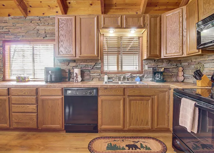 Near Scenic Trails! Woodsy Log In Lakeside * Pinetop-Lakeside